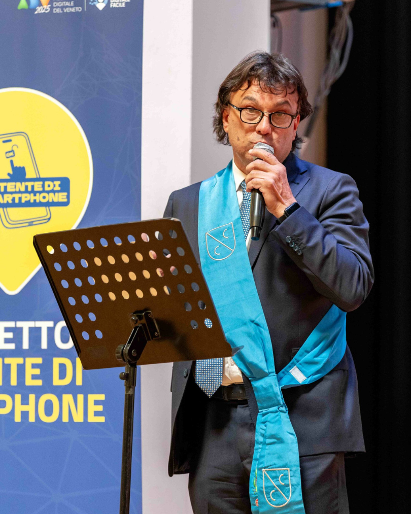 Patente-di-smartphone-officine-digitali1
