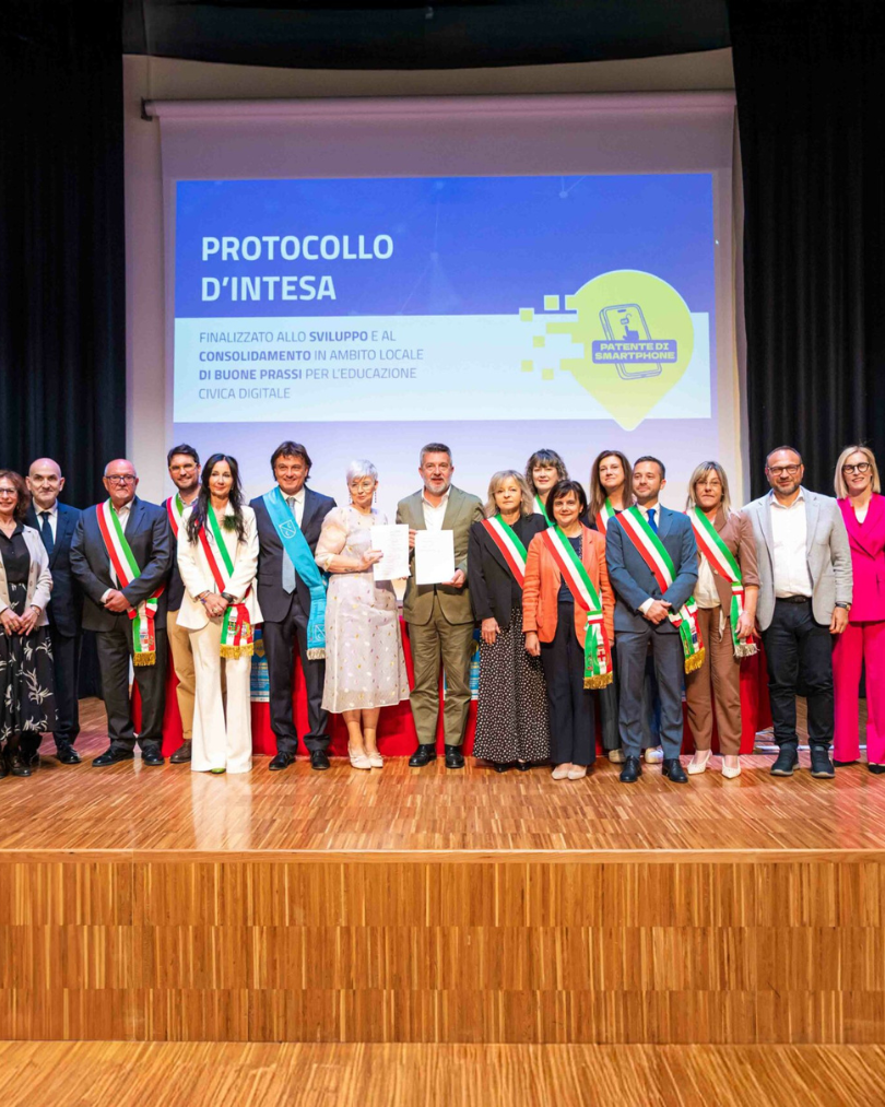 Patente-di-smartphone-officine-digitali5